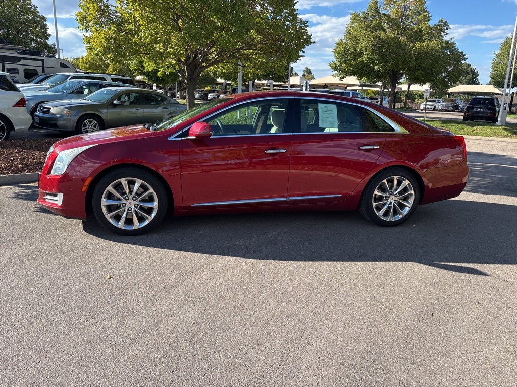 2014 Cadillac XTS Luxury photo 2