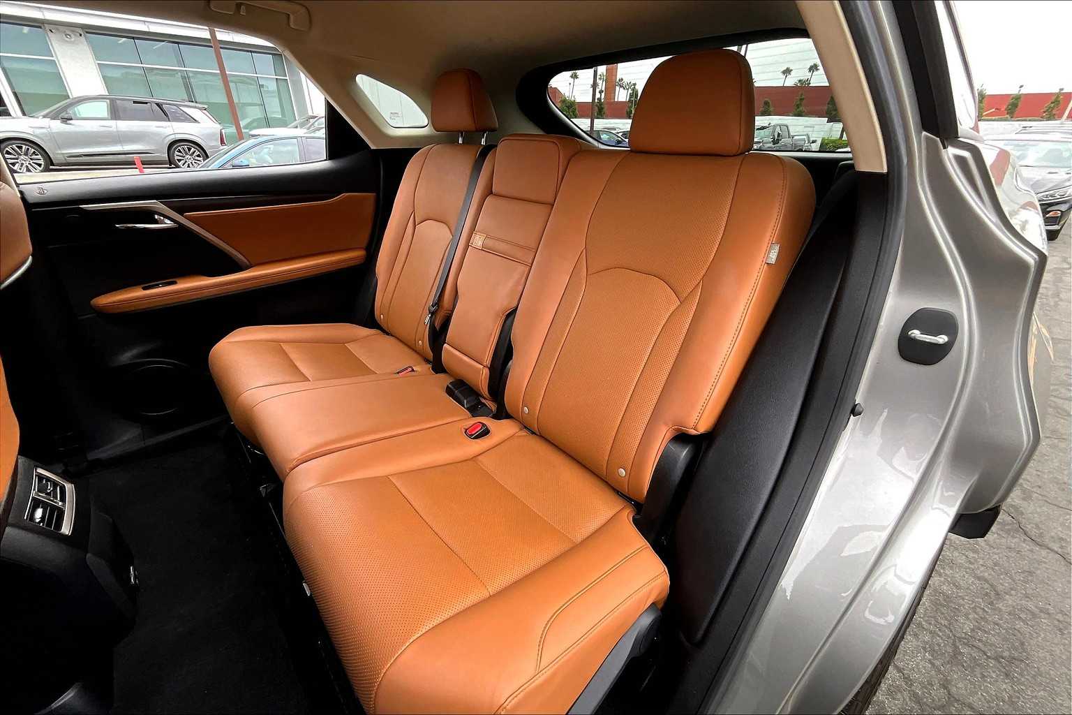 2022 Lexus RX Premium photo 19