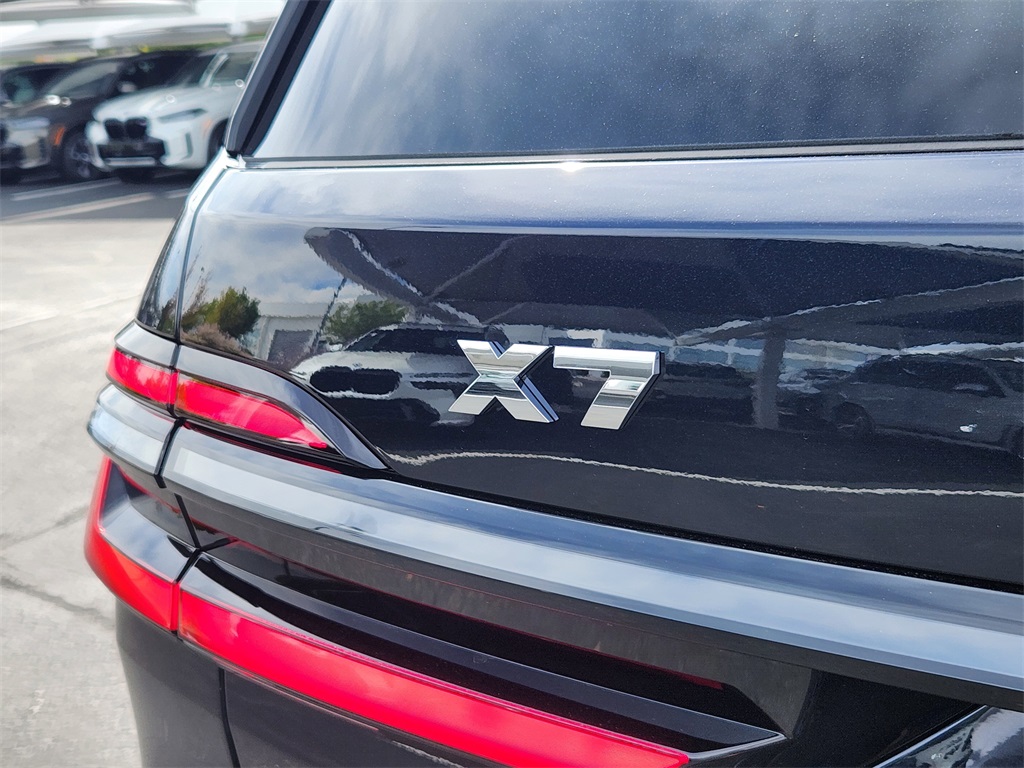 2026 Bmw X7 M60i photo 18