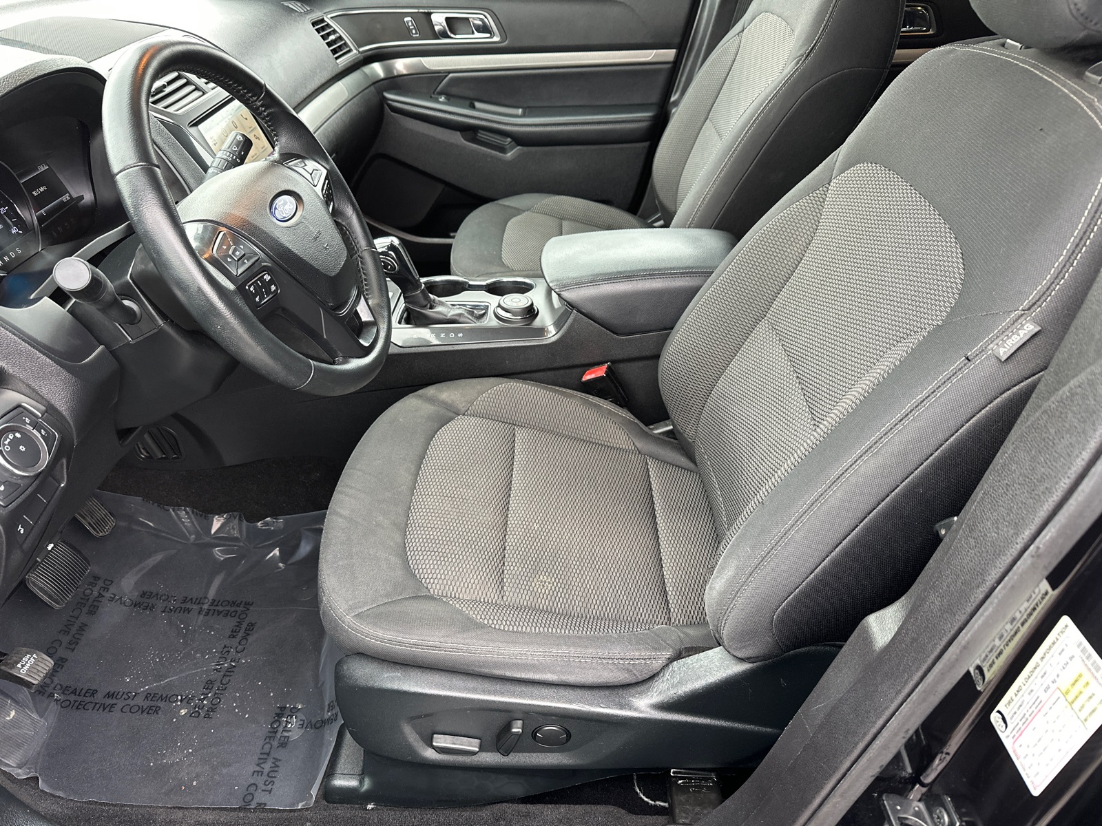 2019 Ford Explorer XLT photo 4