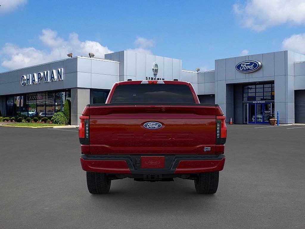 2025 Ford F-150 Lightning photo 3