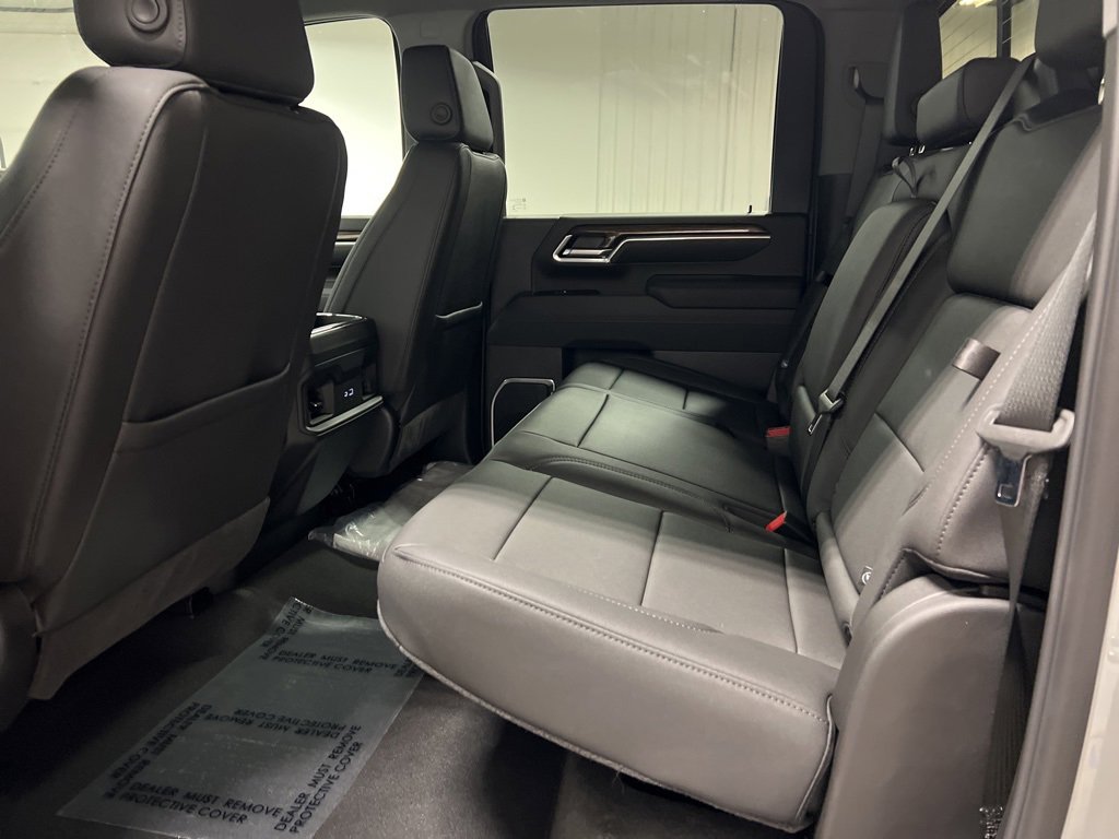 2026 Chevrolet Silverado 2500HD LT photo 7