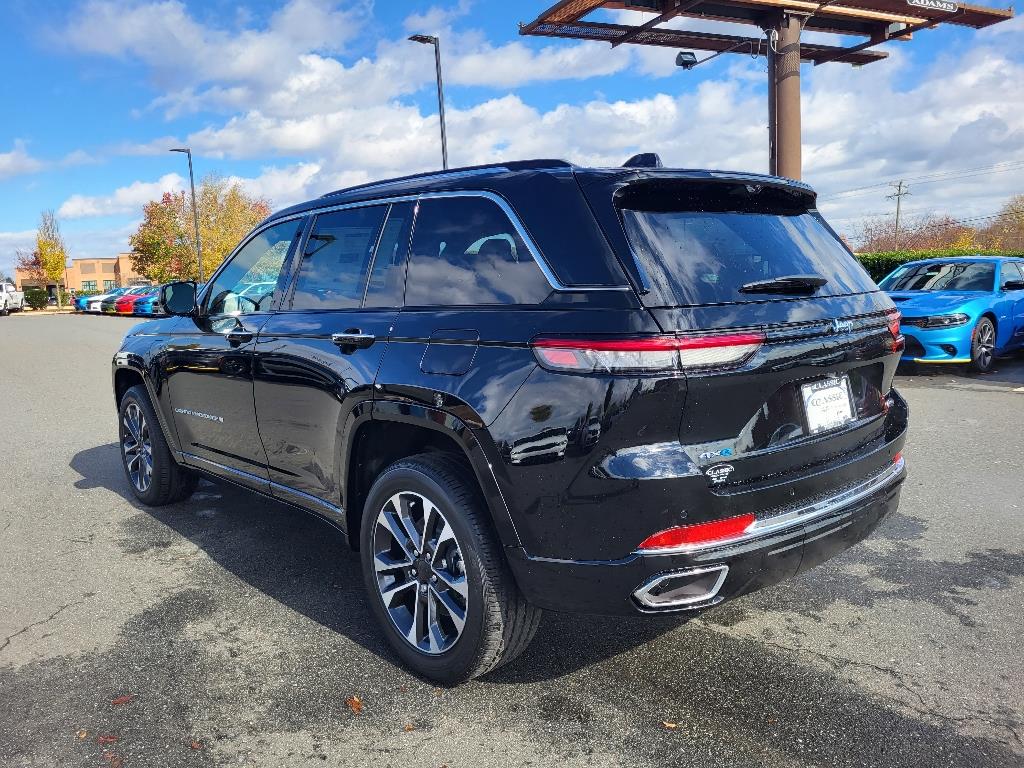 2024 Jeep Cherokee Overland 4xe photo 16