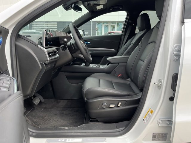 2025 Cadillac XT4 Premium Luxury photo 11