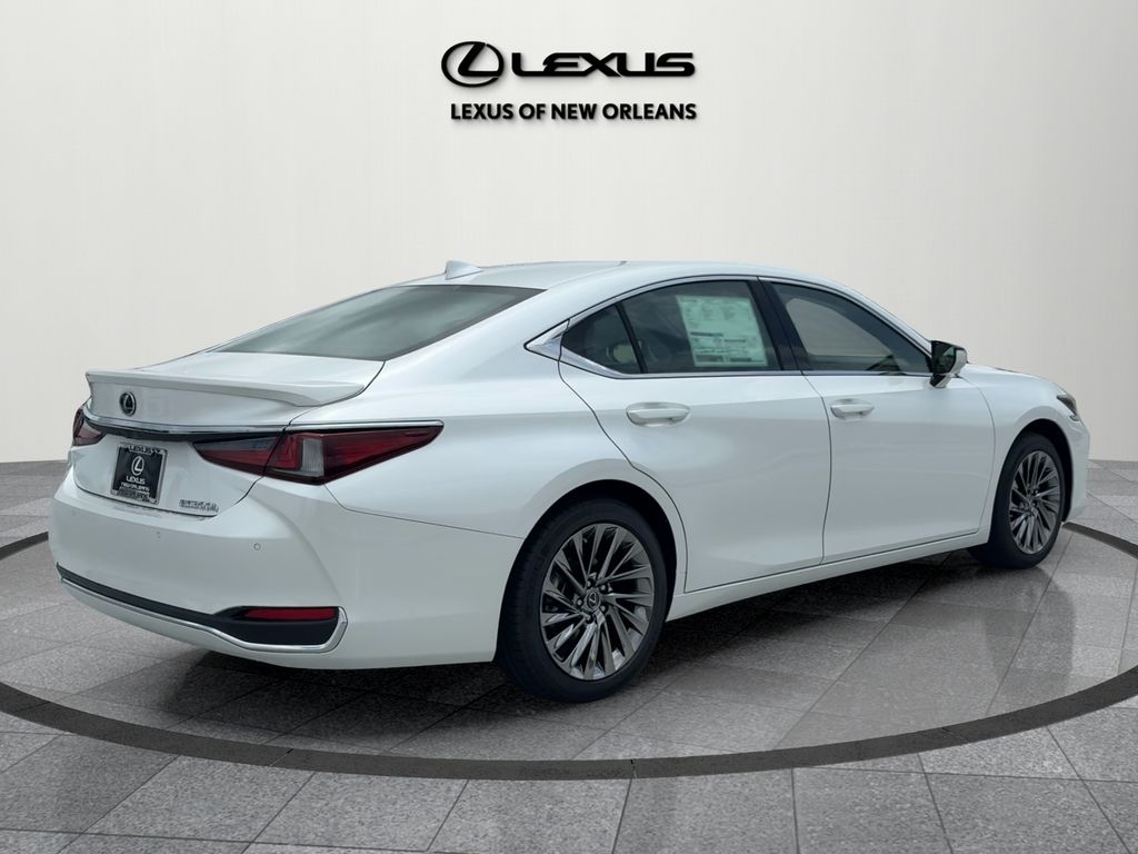 2025 Lexus ES 300h Luxury photo 7