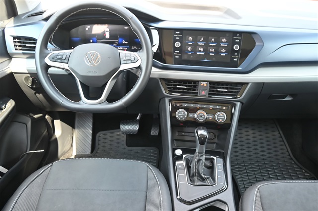 2024 Volkswagen Taos SE photo 9