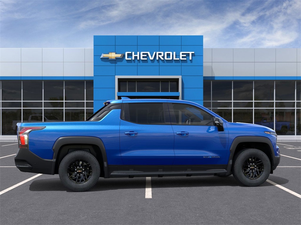 2025 Chevrolet Silverado EV LT photo 4