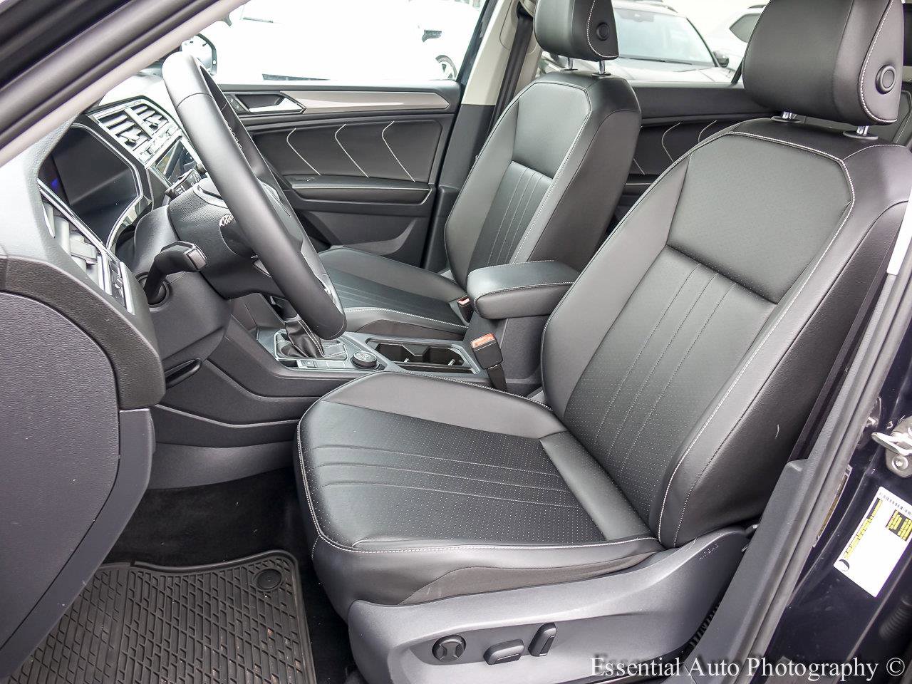 2023 VOLKSWAGEN TIGUAN - Image 7