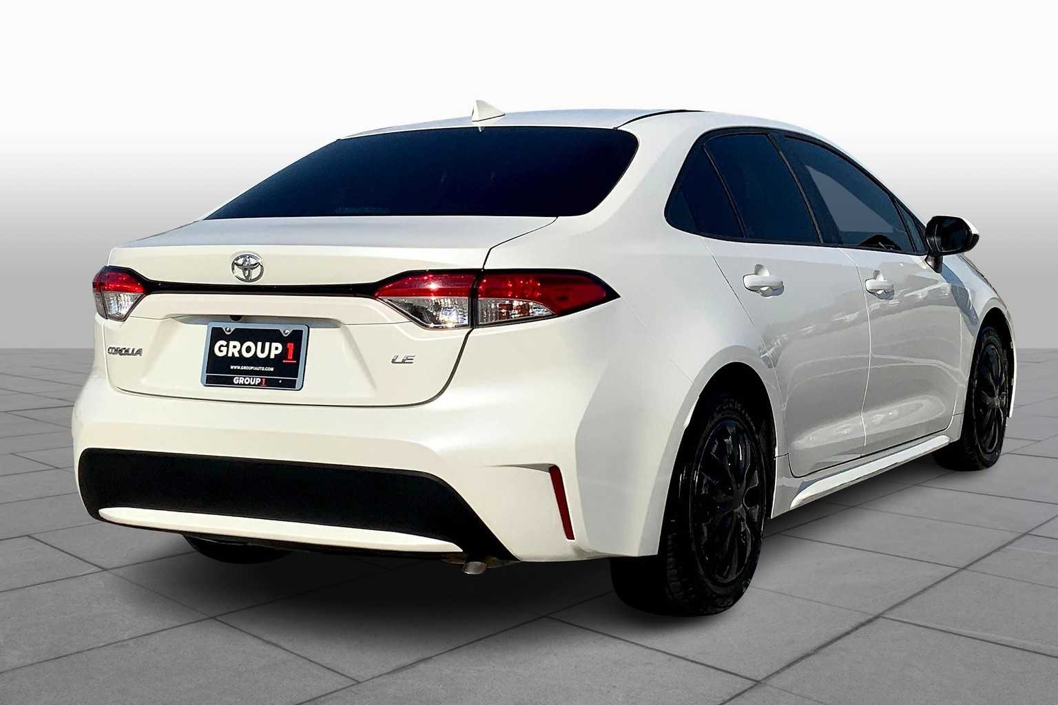 2020 Toyota Corolla LE photo 12