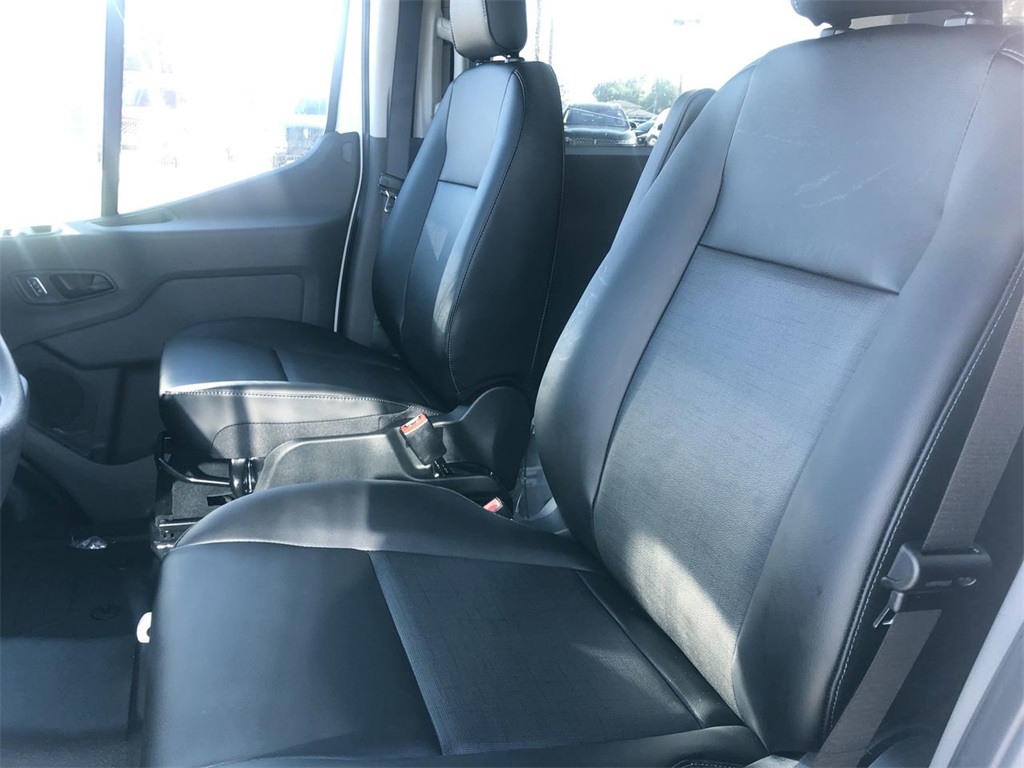 2025 Ford Transit XL photo 3