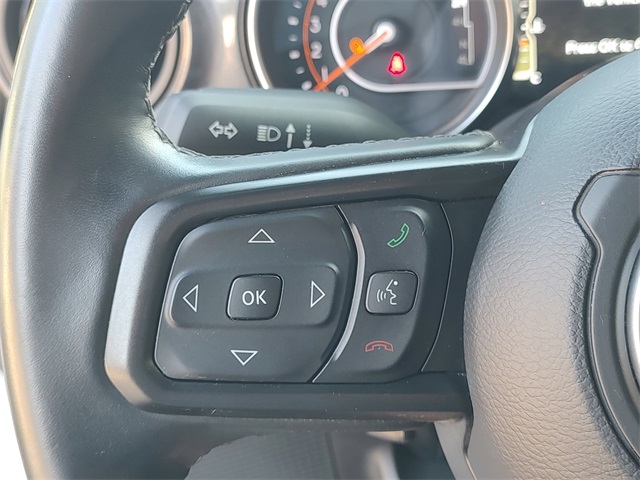 2022 Jeep Gladiator Altitude photo 19