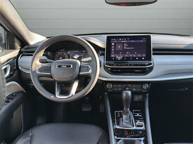 2024 Jeep Compass Limited photo 7