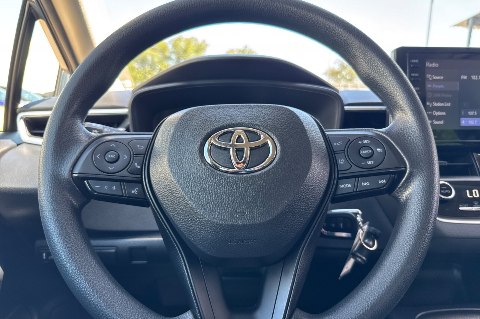 2022 Toyota Corolla LE photo 20