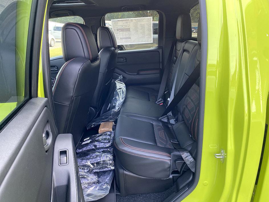 2026 Nissan Frontier Crew Cab PRO-4X photo 15