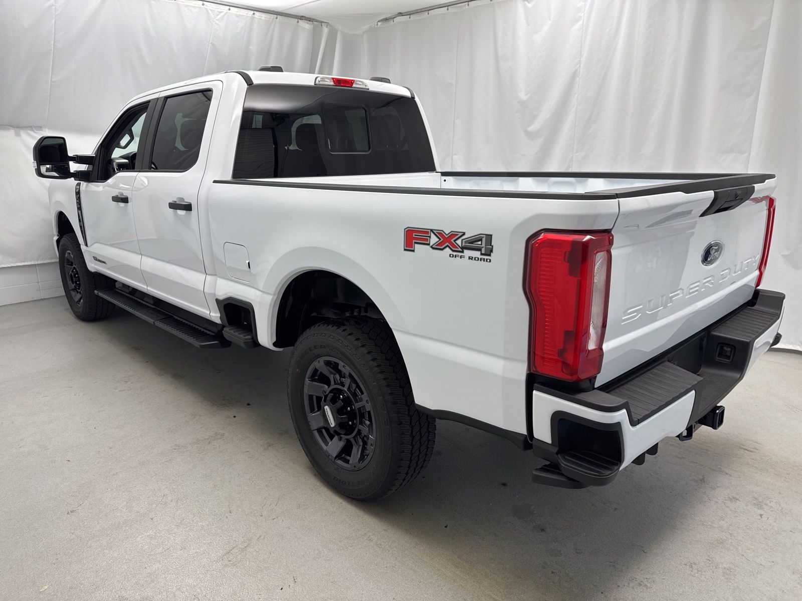 2026 Ford F-250 photo 4