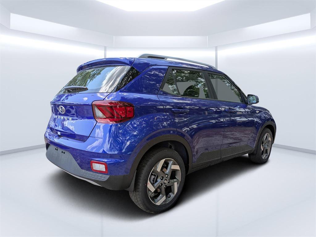 2025 Hyundai Venue Limited photo 3