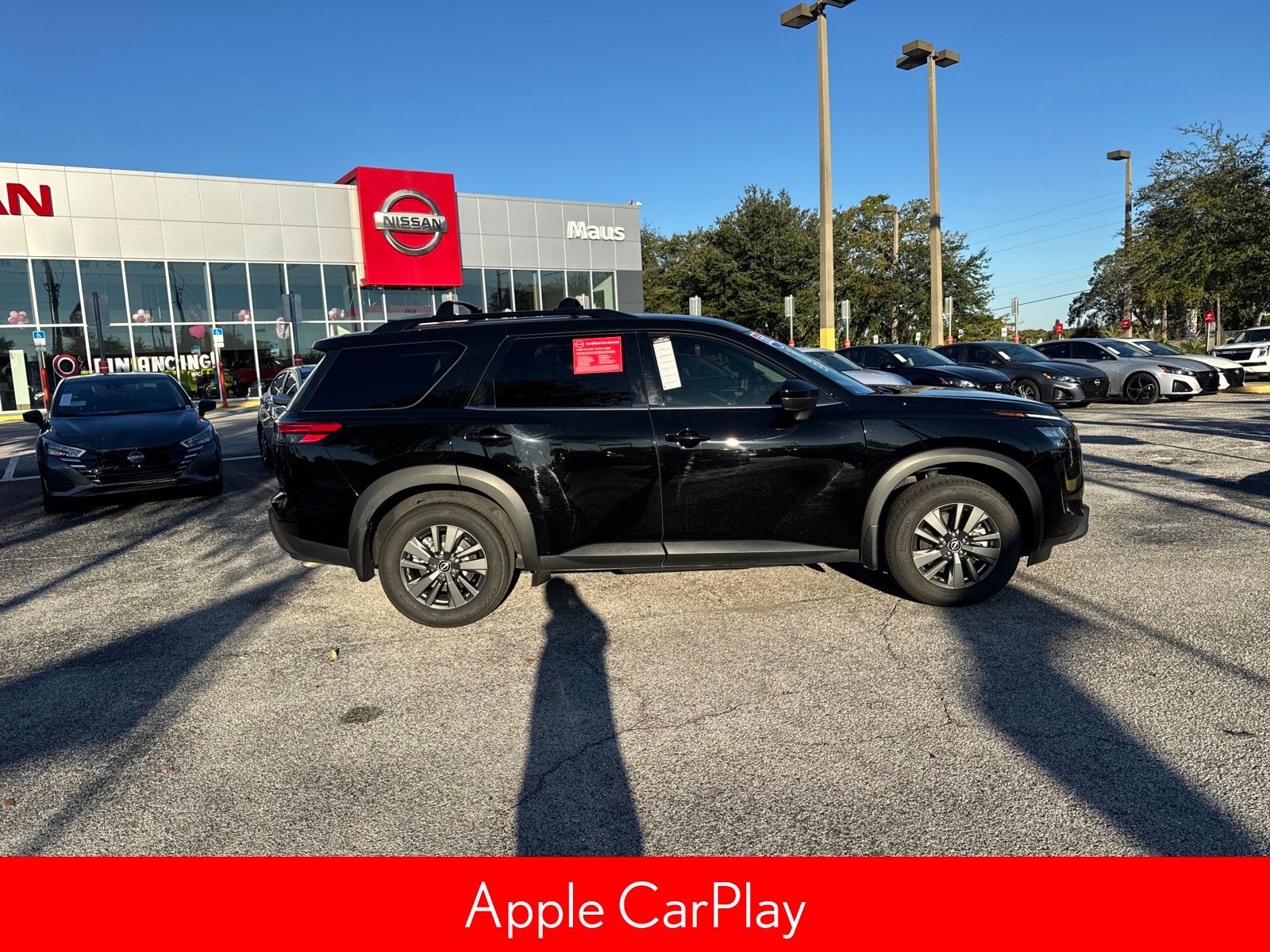 2023 Nissan Pathfinder SV photo 3