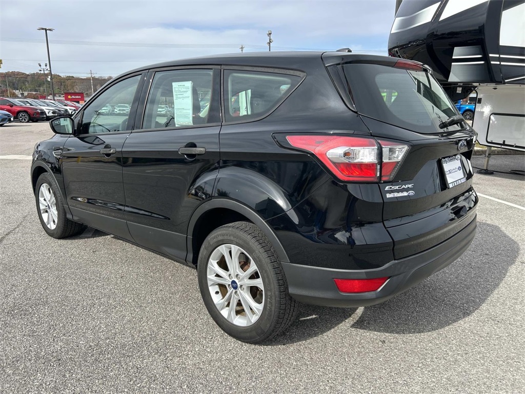 2018 Ford Escape S photo 2