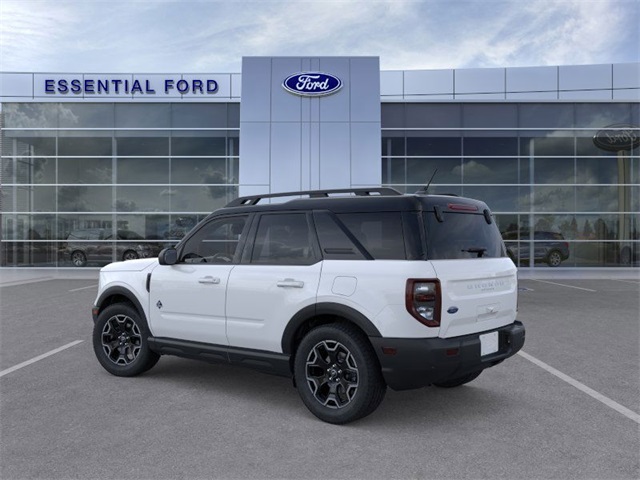 2025 Ford Bronco Sport Outer Banks photo 2