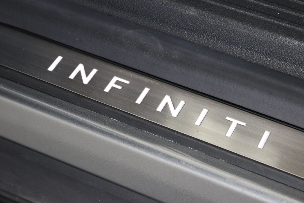 2025 Infiniti QX80 Sensory photo 12