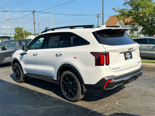 2025 Kia Sorento X-Line SX Prestige photo 4