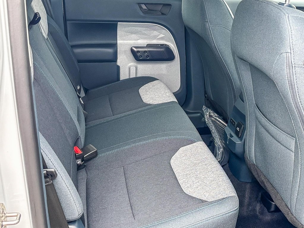 2025 Ford Maverick XLT photo 13