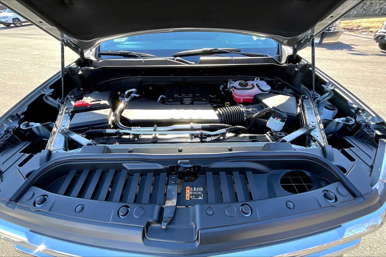 2025 Chevrolet Silverado 1500 LT photo 15