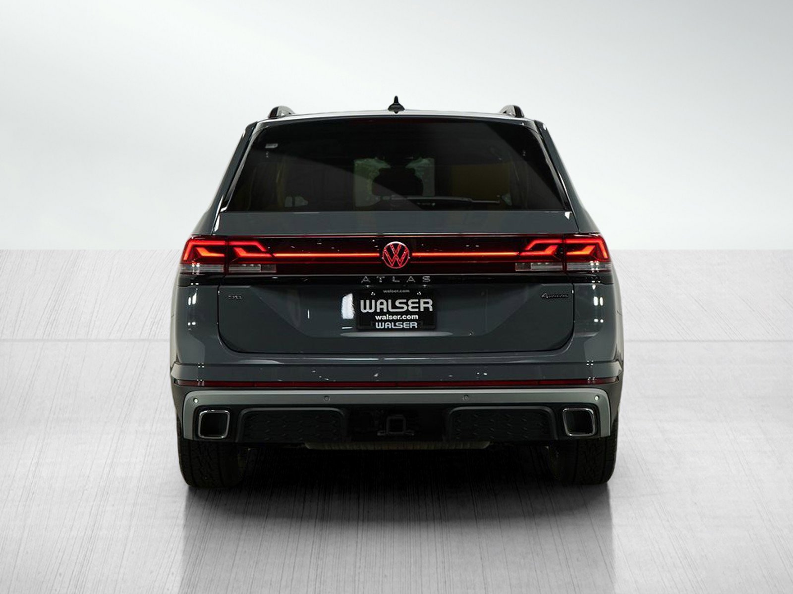 2024 Volkswagen Atlas Peak Edition SE Technology photo 4