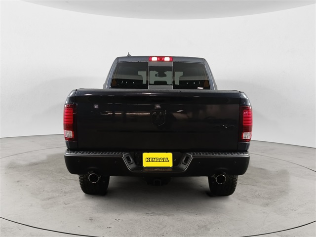 2021 Ram 1500 Classic photo 3