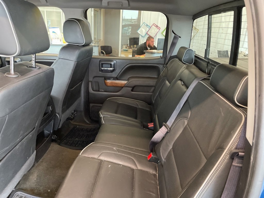 2017 Chevrolet Silverado 1500 High Country photo 16