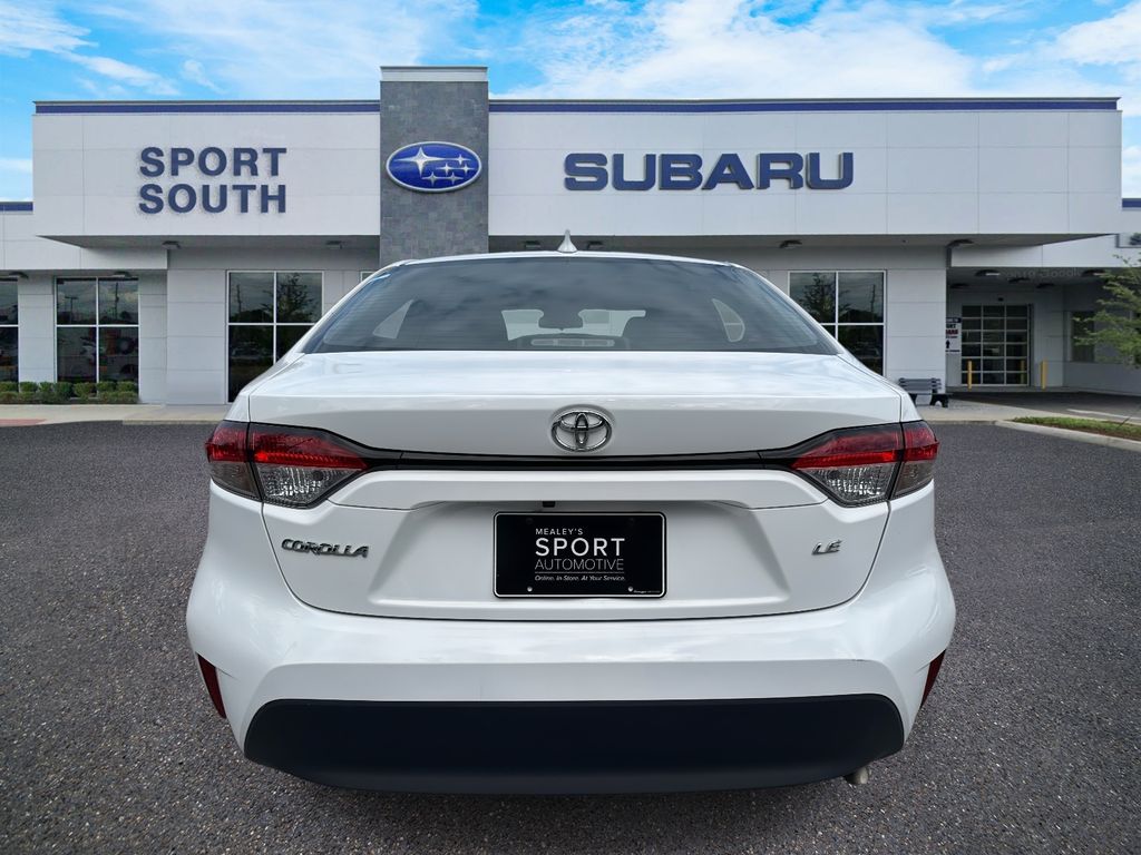 2023 Toyota Corolla LE photo 4