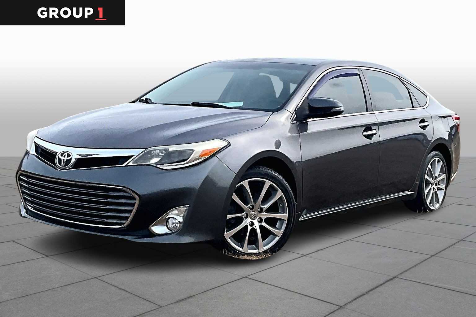 2015 Toyota Avalon XLE's photo