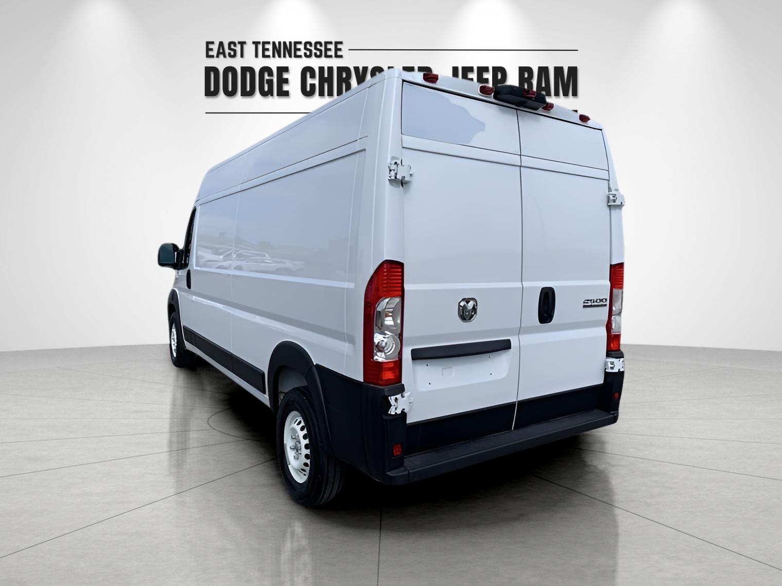 2025 Ram ProMaster 2500 Cargo Van photo 4