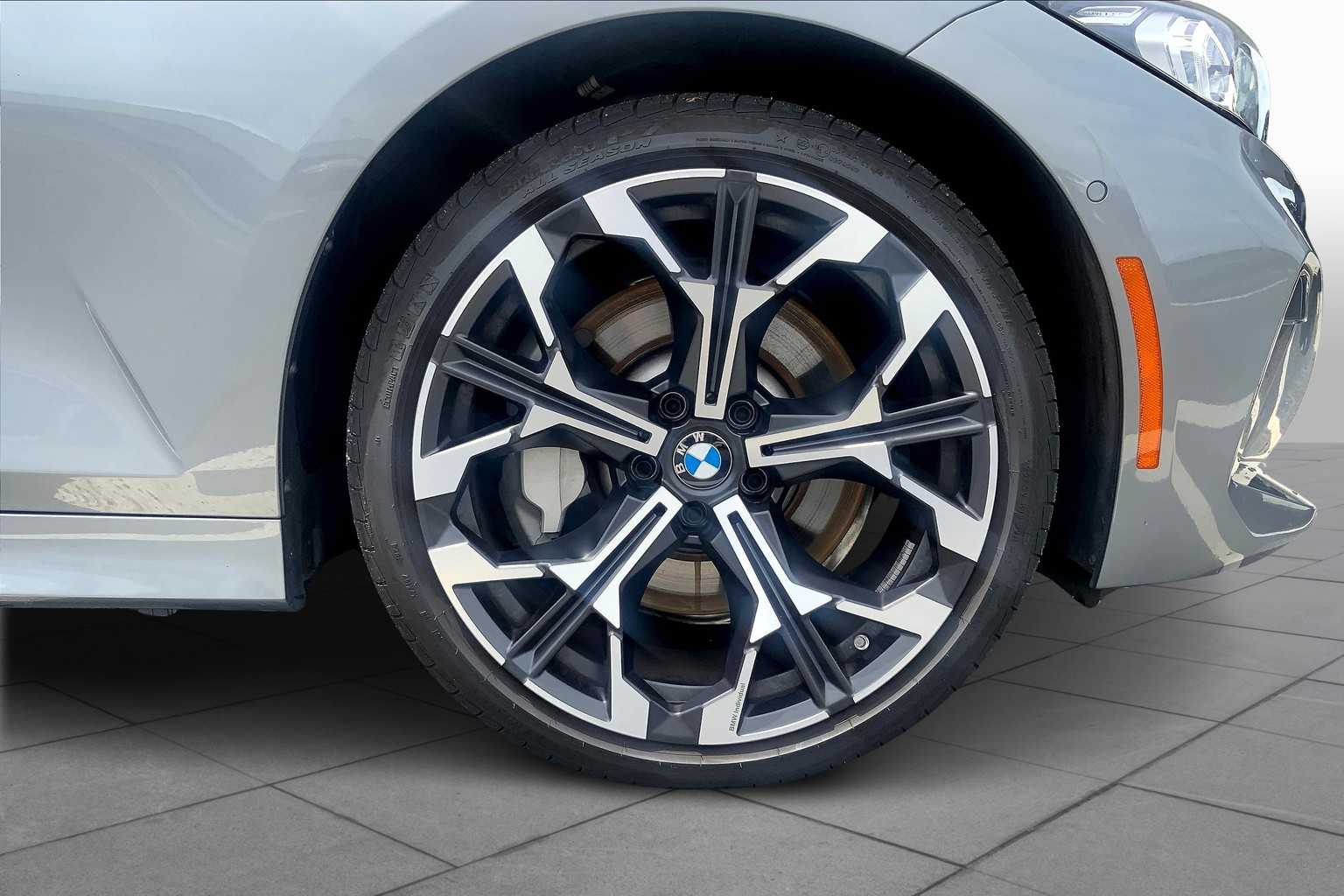 2025 Bmw 330i photo 10