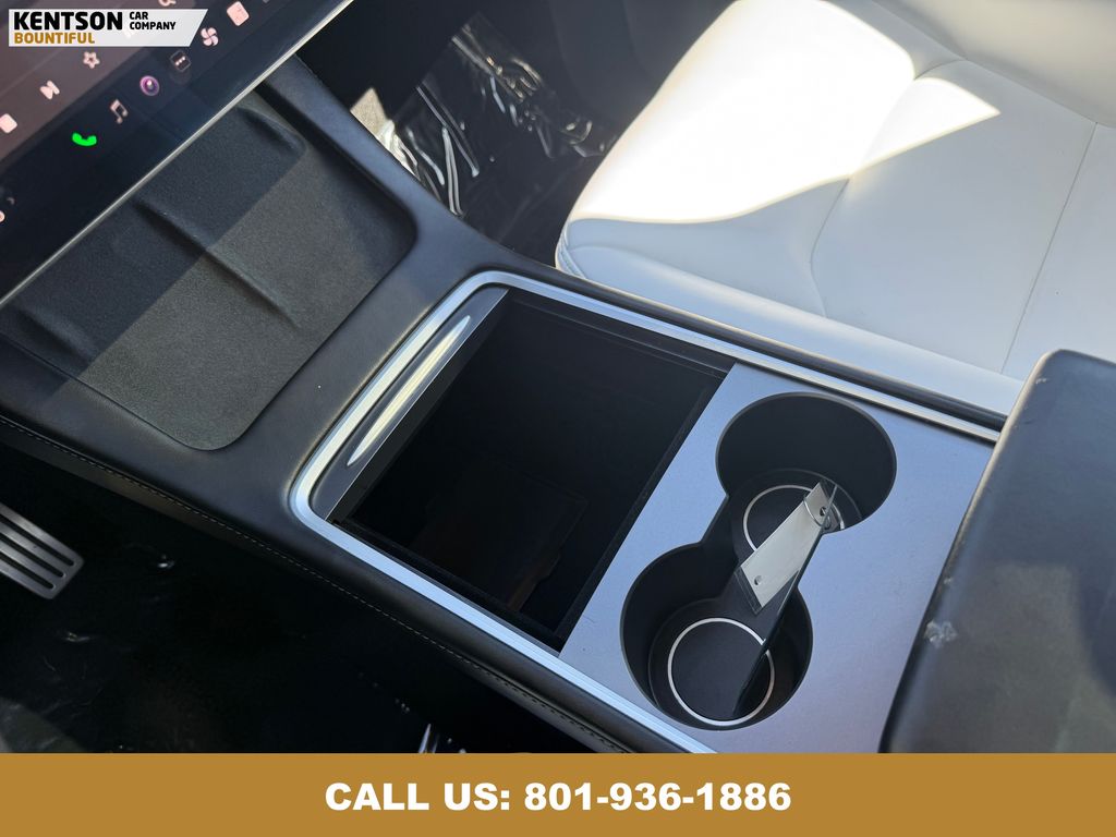 2023 Tesla Model Y Performance photo 19