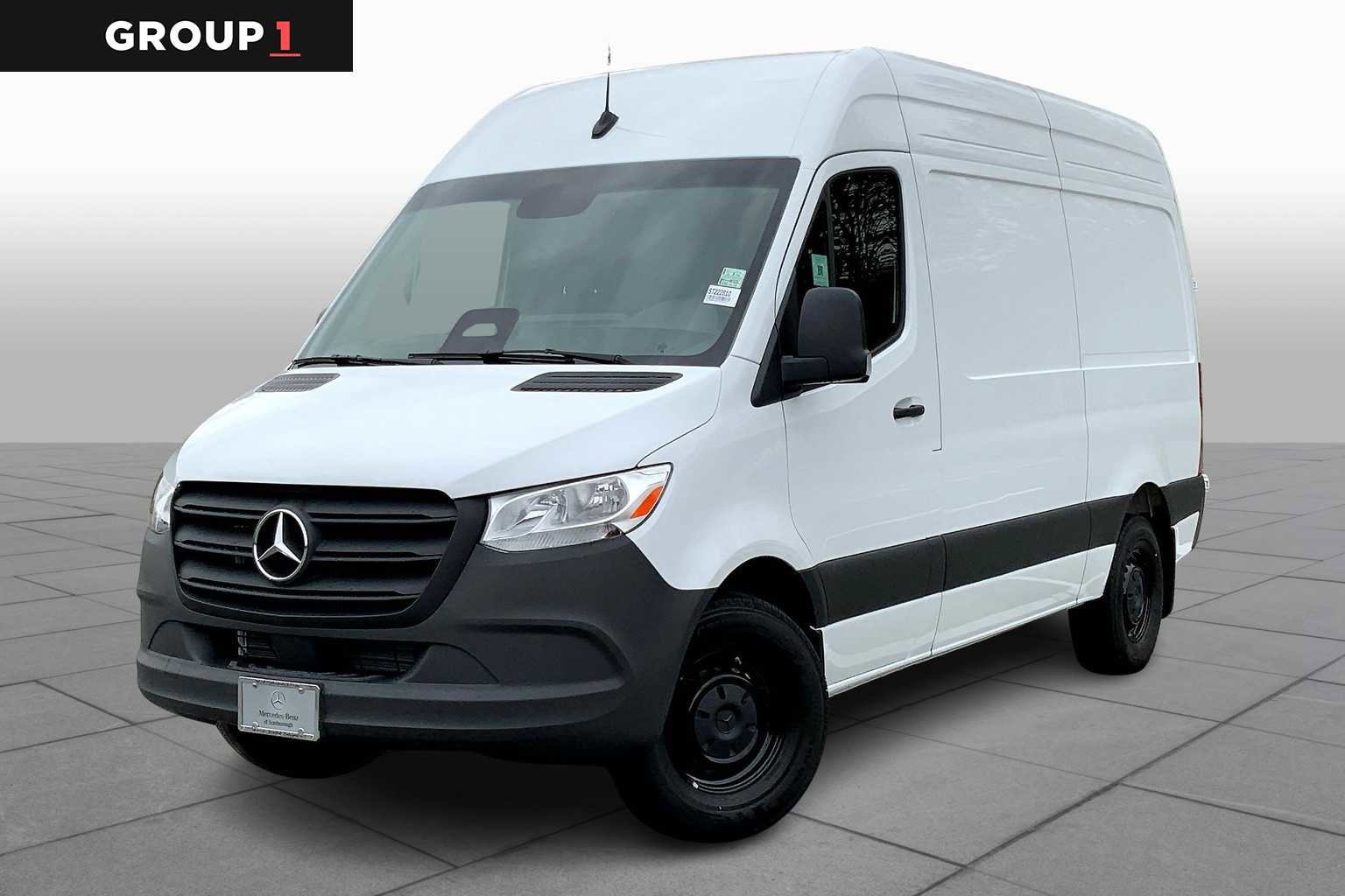 2025 Mercedes-Benz Sprinter Cargo Van Base's photo