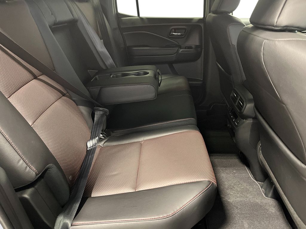 2025 Honda Ridgeline Black Edition photo 25