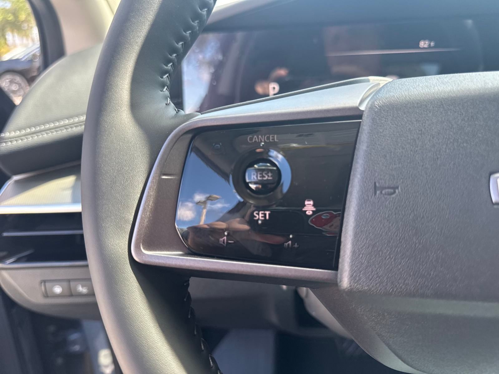 2025 Nissan Murano Platinum photo 16