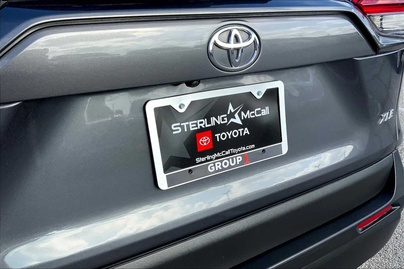2023 Toyota RAV4 XLE photo 9