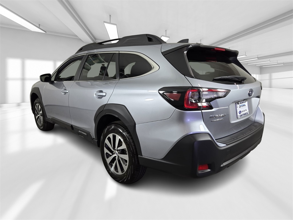 2025 Subaru Outback Premium photo 3