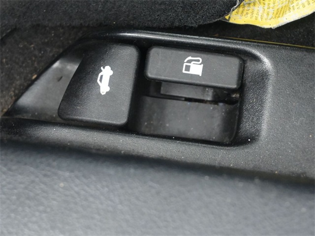 2014 Toyota Camry L photo 25