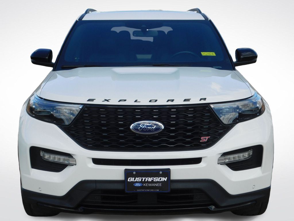 2021 Ford Explorer ST photo 4