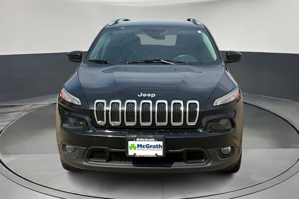 Used 2016 Jeep Cherokee Latitude with VIN 1C4PJLCB6GW291315 for sale in Dubuque, IA