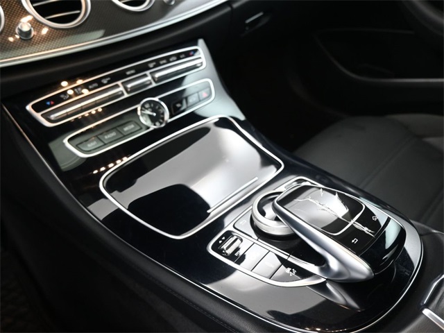 2018 Mercedes Benz E 43 AMG 4MATIC photo 4