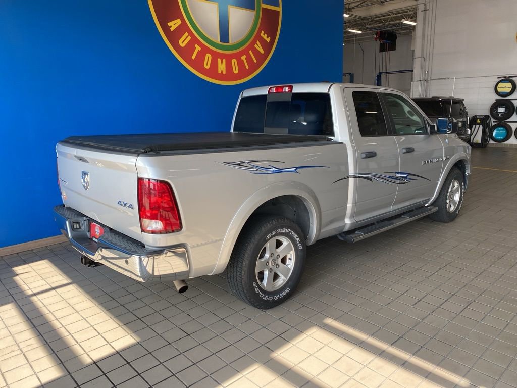 2012 Ram 1500 SLT photo 8