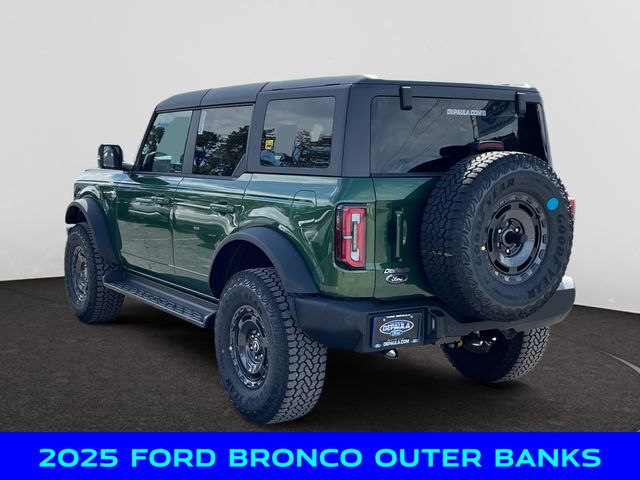 2025 Ford Bronco Outer Banks photo 3