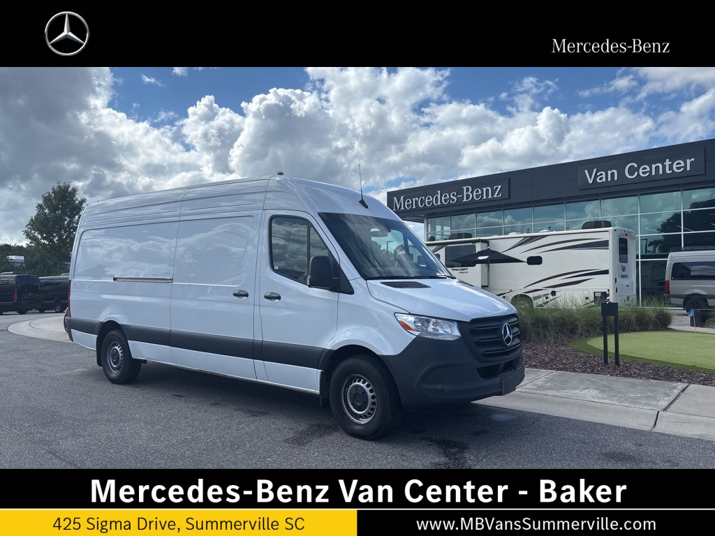 2024 Mercedes-Benz Sprinter Cargo Van Base's photo