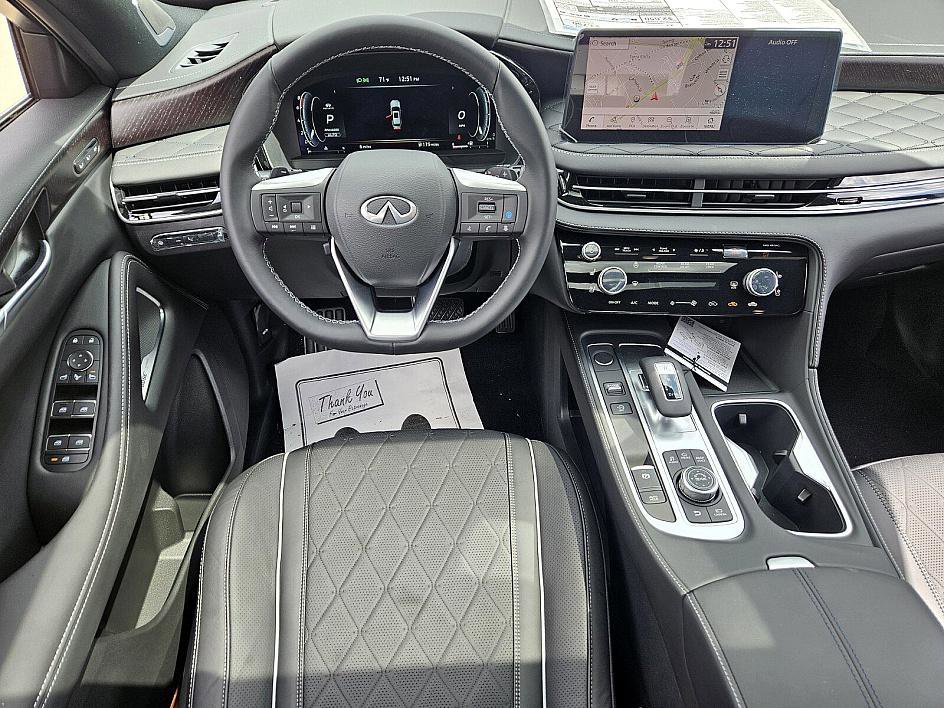 2025 Infiniti QX60 Autograph photo 10
