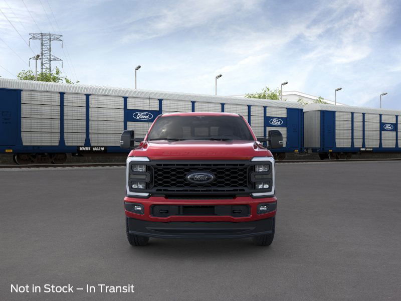 2025 Ford F-250 Lariat photo 2