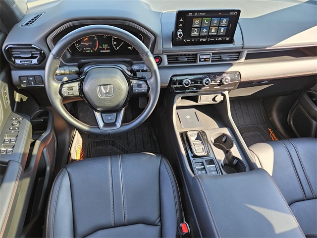 2025 Honda Pilot TrailSport photo 8